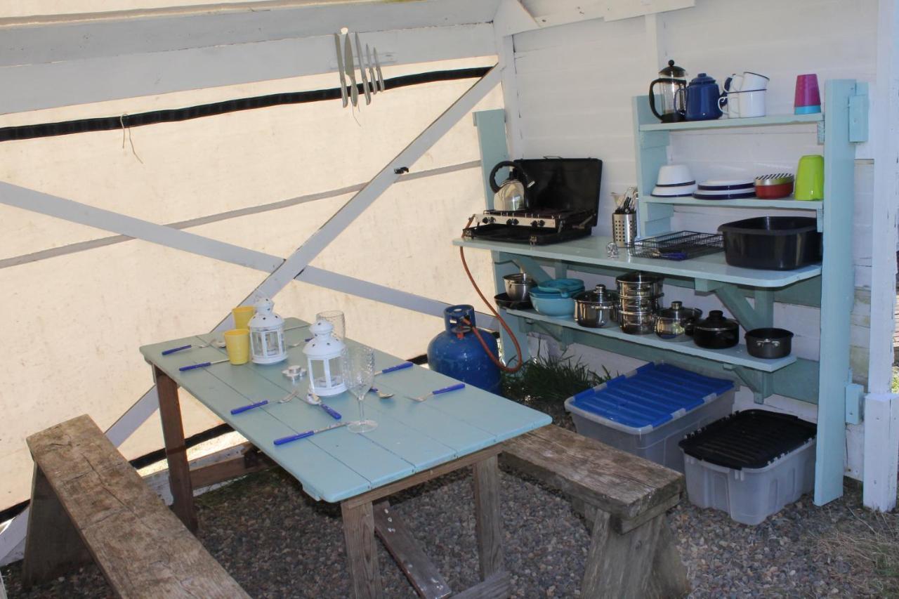 Mill Haven Place glamping yurt 3 Haverfordwest Exteriör bild